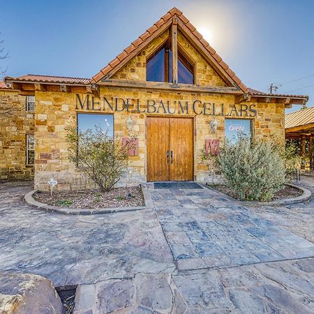 The Pecan @ Mendelbaum Winery Guest Cabins Villa Fredericksburg Exteriör bild