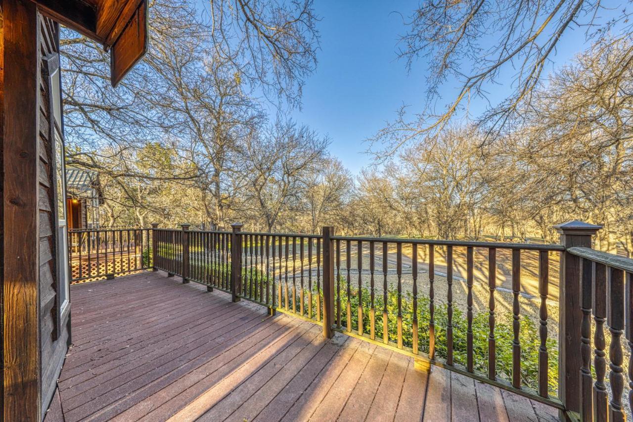 The Pecan @ Mendelbaum Winery Guest Cabins Villa Fredericksburg Exteriör bild