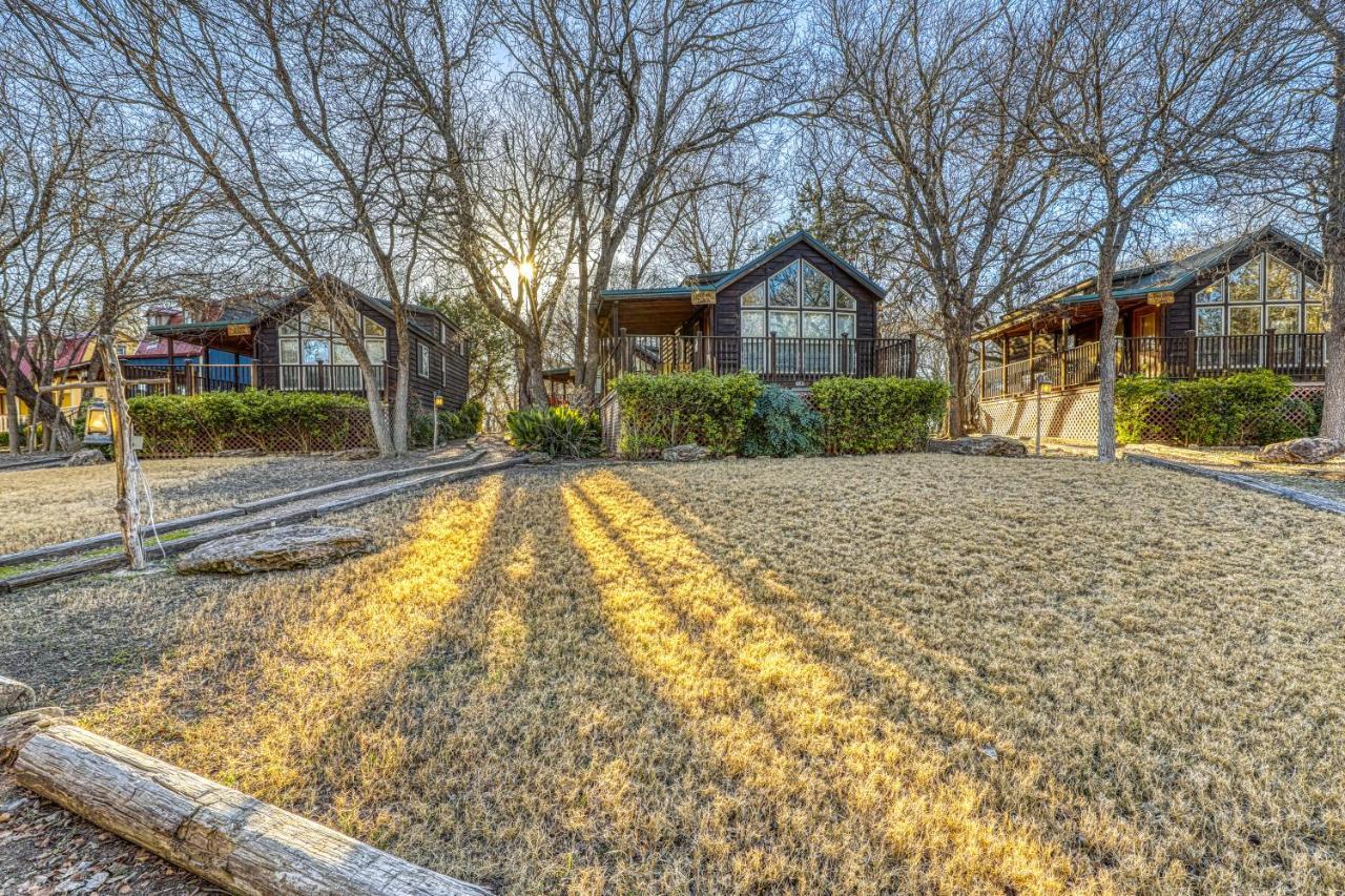 The Pecan @ Mendelbaum Winery Guest Cabins Villa Fredericksburg Exteriör bild