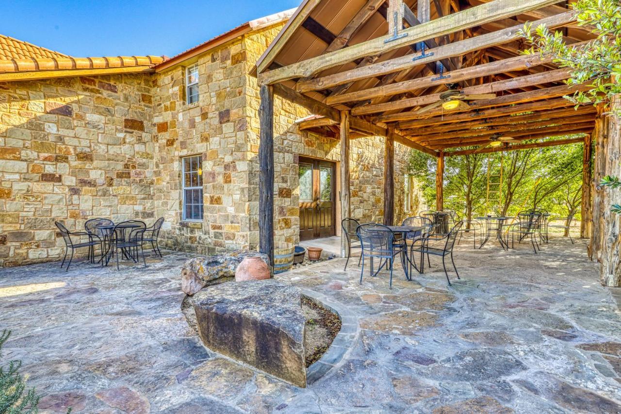 The Pecan @ Mendelbaum Winery Guest Cabins Villa Fredericksburg Exteriör bild