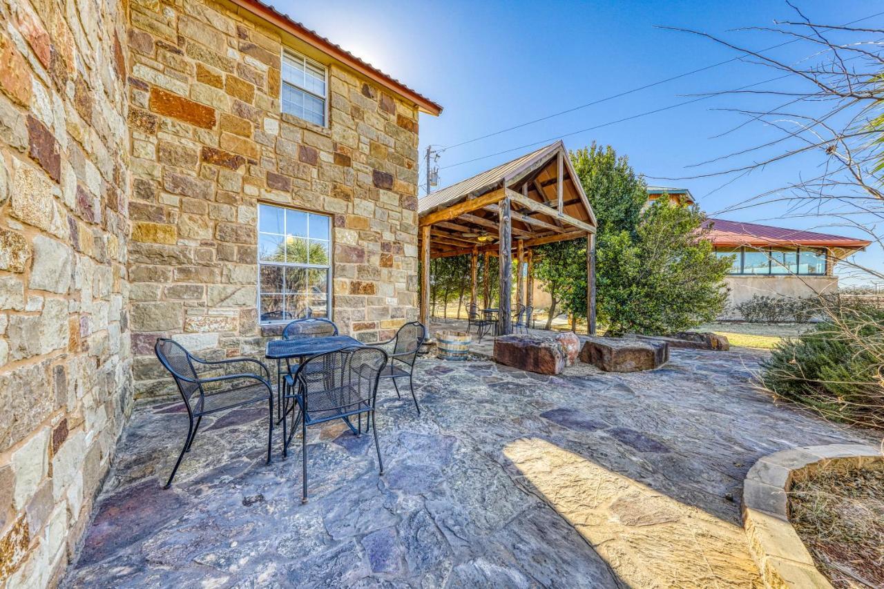 The Pecan @ Mendelbaum Winery Guest Cabins Villa Fredericksburg Exteriör bild