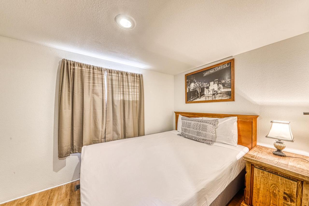 The Pecan @ Mendelbaum Winery Guest Cabins Villa Fredericksburg Exteriör bild