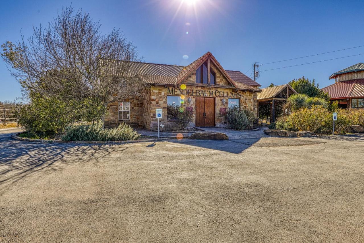 The Pecan @ Mendelbaum Winery Guest Cabins Villa Fredericksburg Exteriör bild
